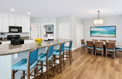 Ocean Drive Cottage | Wyndham at The Cottages - 4BR Suite - Sleeps 14 - Resort Pools, & Beach Access