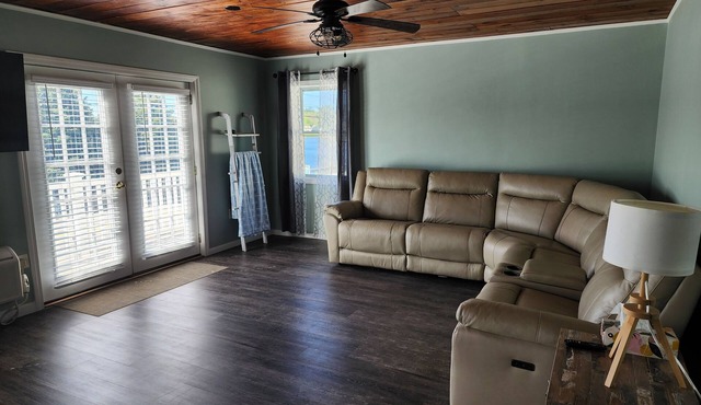 2-bedroom lakefront condo in peaceful Tilton with balcony