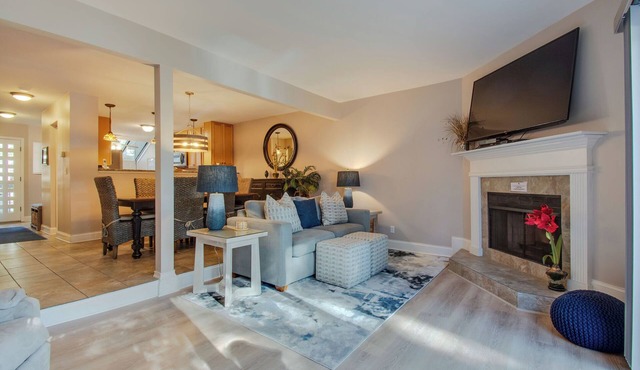 2 BR Beachwalk condo in Shipyard-steps to the beach and across from the Sonesta Resort