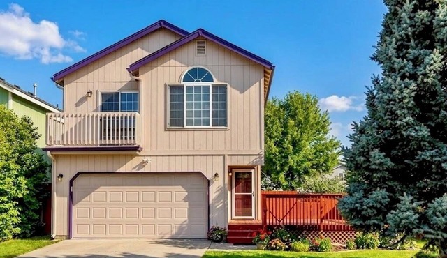 3BR Anchorage House Near Airport Quiet Neighborhood Work-Friendly