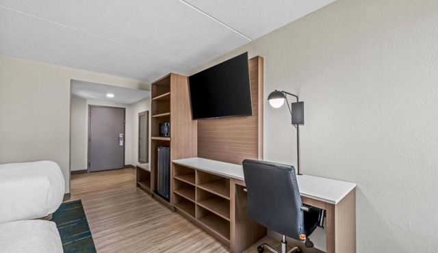 4 Group-Friendly Affordable Units | 2 Miles to Statesville Historic District