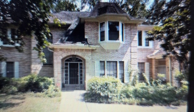 5 bedroom house Sits on Lake Houston- perfect for fishing