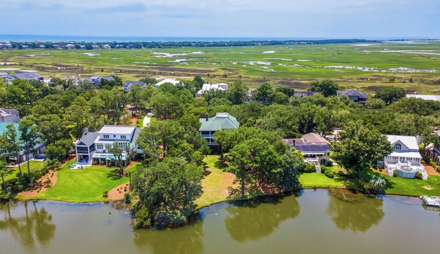 5BR/5BA Retreat in Exclusive DeBordieu Colony