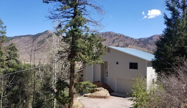 A Mountain retreat that is close to the action, but just far enough from it.
