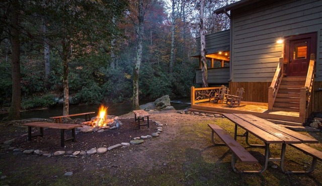 A River Runs Thru It | 3BR Riverfront| in Helen