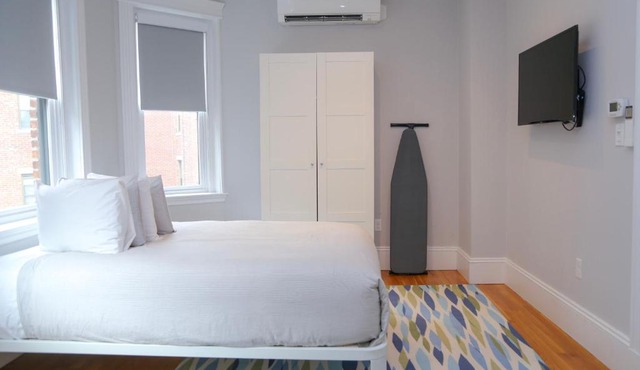 A Stylish Stay w/a Queen Bed, Heated Floors. #32