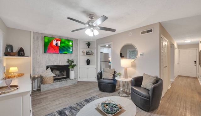 ATH - Sleeps 4 - 2 Beds - Pet friendly - CC1