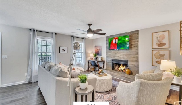 ATH - Smyrna - Sleeps 4 - 2 Beds - Pet friendly - CC3