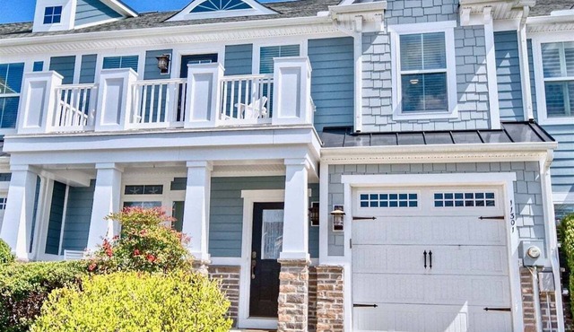 Bayside * 4BR Luxury Villa Townhouse