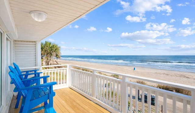 Beachfront 5BR | Hot Tub & Sauna | Wraparound Deck | Sleeps 14 | Pet-Friendly