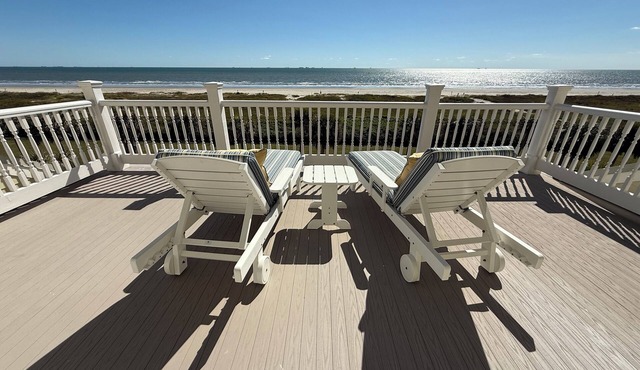 Beachtown - Luxury Beachfront Home - Private Pool, Elevator, Beachfront Yard