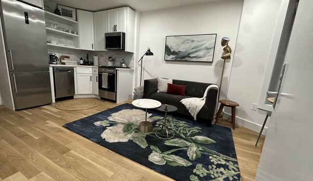 Beautiful large true 2 bed room/2 full bathroom in a Brooklyn brownstone in Brooklyn