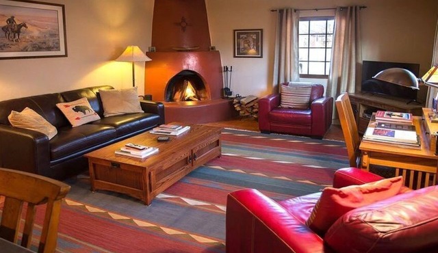 Beautiful Santa Fe downtown property walking distance to the Plaza