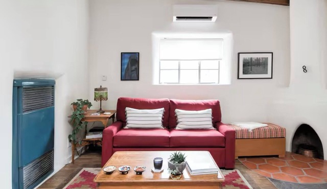 Best Casa: Peaceful Apartment in Historic Hacienda with Private Hot Tub