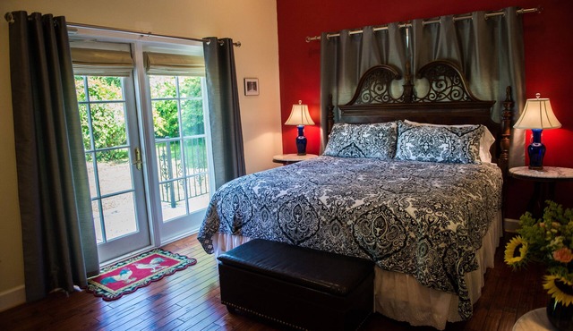 Briar Patch Bed & Breakfast Inn in Middleburg
