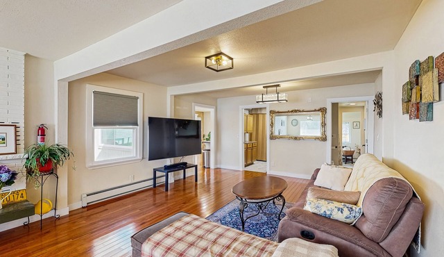 Bright and Airy Anchorage Retreat Just Minutes from Midtown Dining & Shops