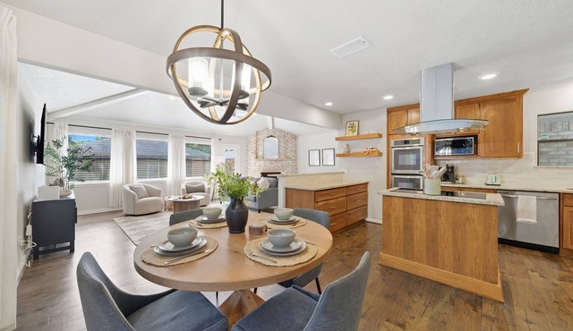 Bright & Spacious 3-bedroom home in Spring