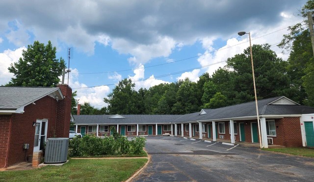 Budget Inn