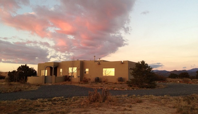 Casa Toquí in Eldorado - 360 deg. Mountain Views, quiet, peaceful
