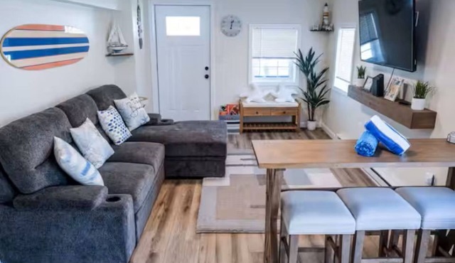 Charming 1-bedroom condo with AC in Salisbury