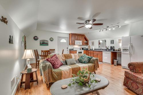 Charming Apartment with Pasture Views and Sunsets