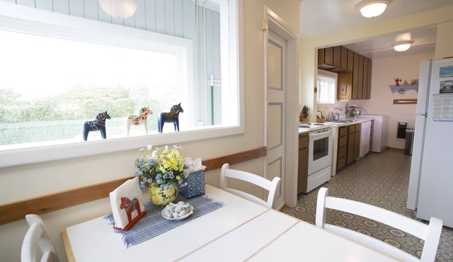 Charming Cannon Beach Cottage- Perfect Family Getaway near the beach!
