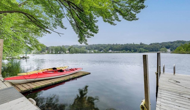 Close to Colleges: Worcester Apt w/Lake Access!