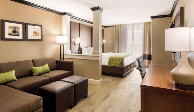 Comfort Suites Liberal North
