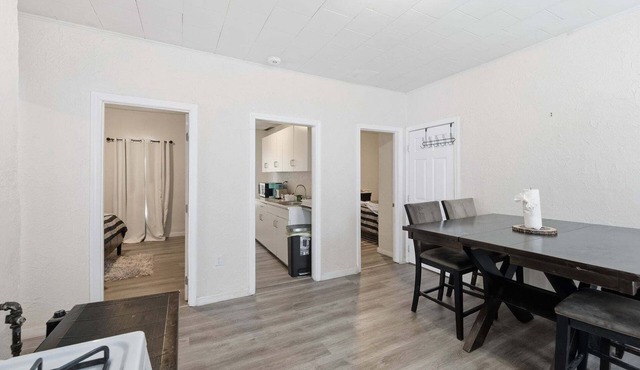 Cozy Adventure Filled Escape Free Parking 2 Bedroom Apts