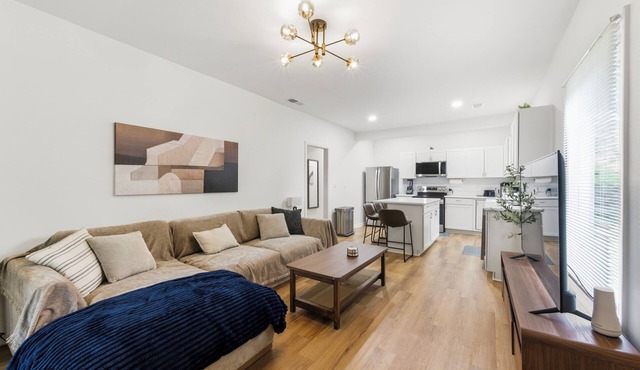 Cozy Home in Walkable Town! 30-Day minimum stay