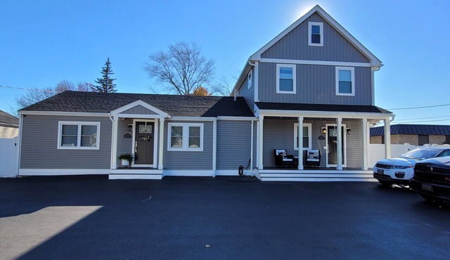 Cozy house, close to downtown Danvers