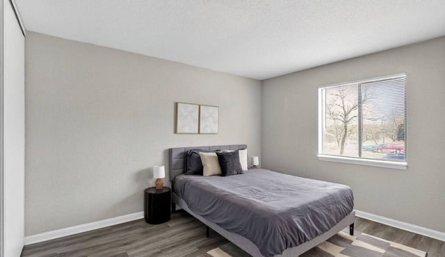 Cozy Luxe Stay in Kansas City