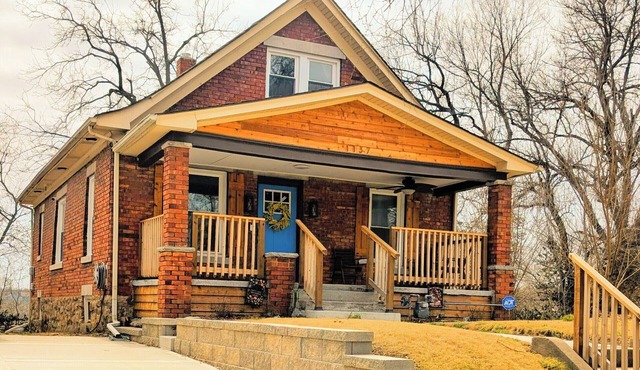 Craftsman house near downtown KC and MCI airport