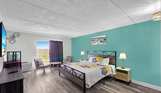 Crystal Palace Resort - Studio Apartment