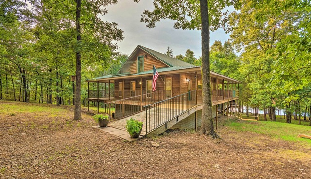 Deck + Fire Pit: Lakefront Hideaway in Scranton! in Scranton