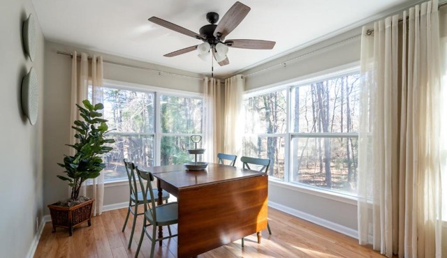 Decked Out Getaway, Pine MTN Trail, Pet Friendly in Cartersville