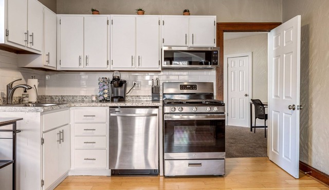 Dog-Friendly South City 1st Floor Apartment