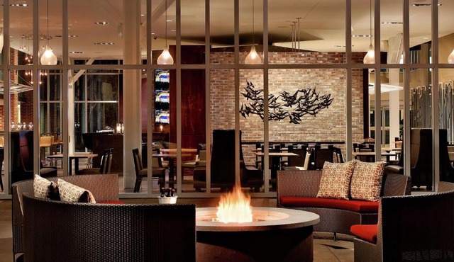 DoubleTree Hotel & Suites Charleston Airport