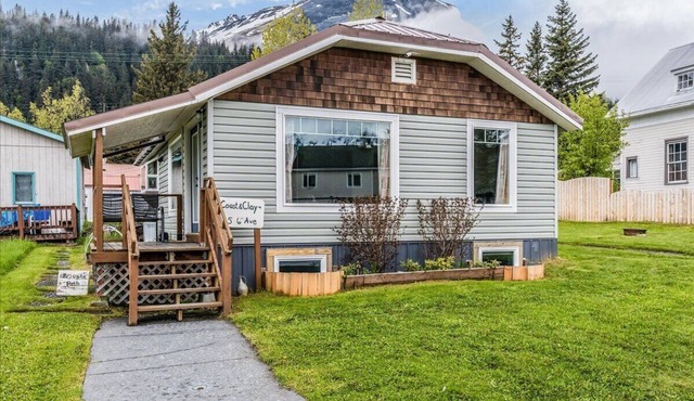 Downtown Home with Waterfront Views and Gallery.