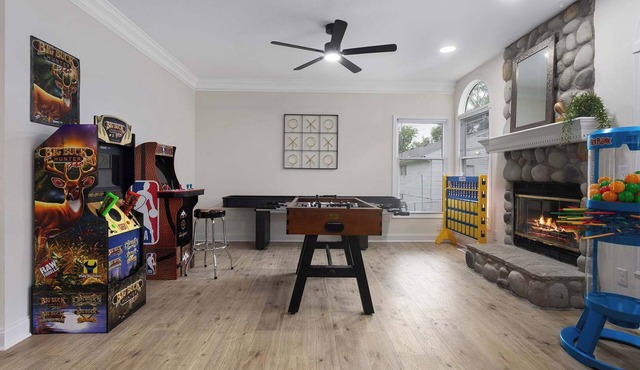 Downtown Lee's Summit | Mini Golf, Arcade & Fire Pit — Sleeps 12 in Lee's Summit