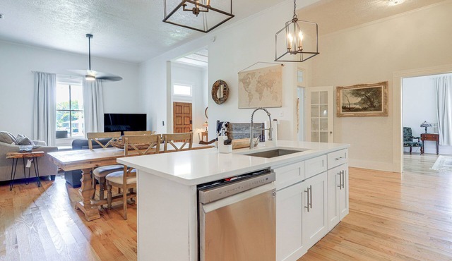 Downtown Vacation Rental Near Covington Square!