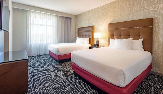 Drury Plaza Hotel Savannah Pooler