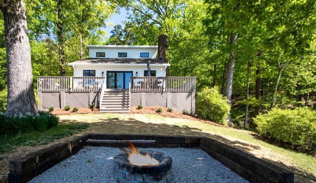 Embrace Nature in this Lakefront Cottage with Fire Pit in Charlotte, North Carolina