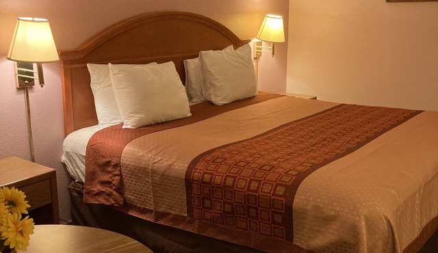 Executive Inn in McPherson