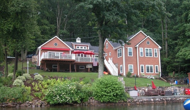 Extraordinary Candlewood Lake home in Danbury CT