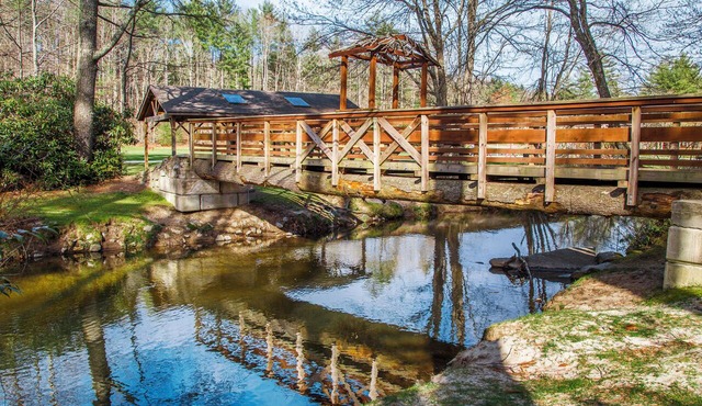 Fairway Forest by Coolvacay