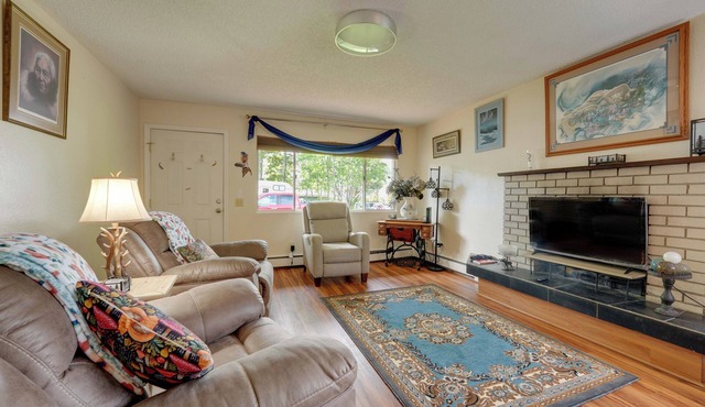 Family Friendly! Anchorage Haven w/Private Yard