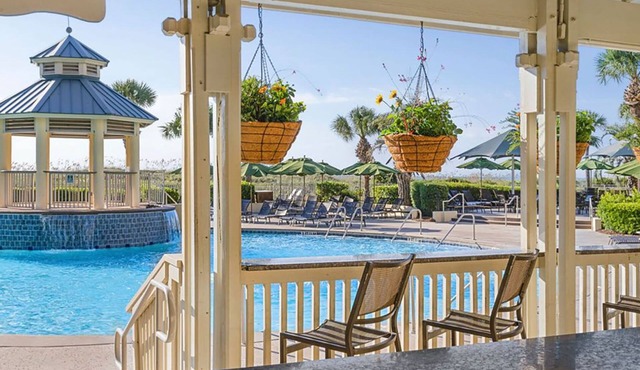 𝐅𝐢𝐧𝐝𝐢𝐧𝐠 𝐌𝐞𝐢𝐥𝐢 Beachfront Access Barony Resort+Amenities! 2BR Condo
