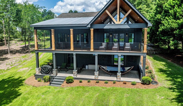 Firefly Haven, 4bedrooms, 5 baths, 4 Kayaks, 1 paddleboard, Great Water + MORE!