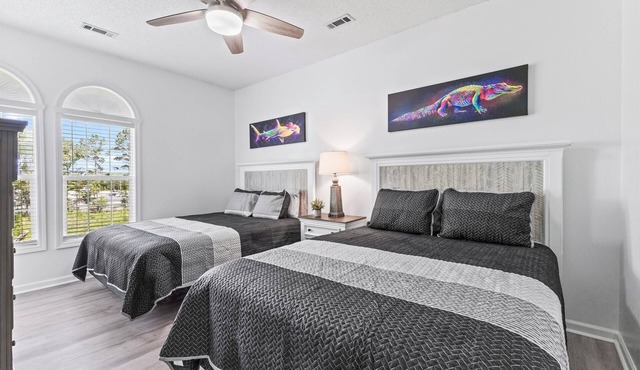 Free Golf Cart | Sleeps 8 | Beach Access | Pool